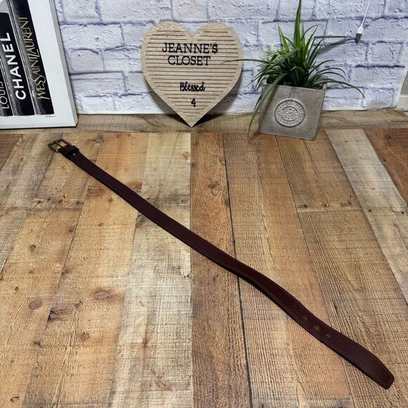 CARHARTT MENS LEATHER ENGRAVED BUCKLE BELT
Size 34 - Picture 13 of 14